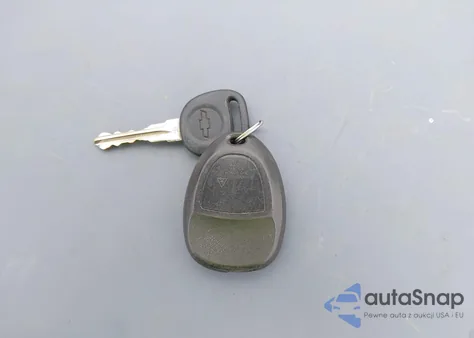 2011 Chevrolet Traverse Ls z USA, uszkodzony, nr VIN 1GNKVEED6BJ153523